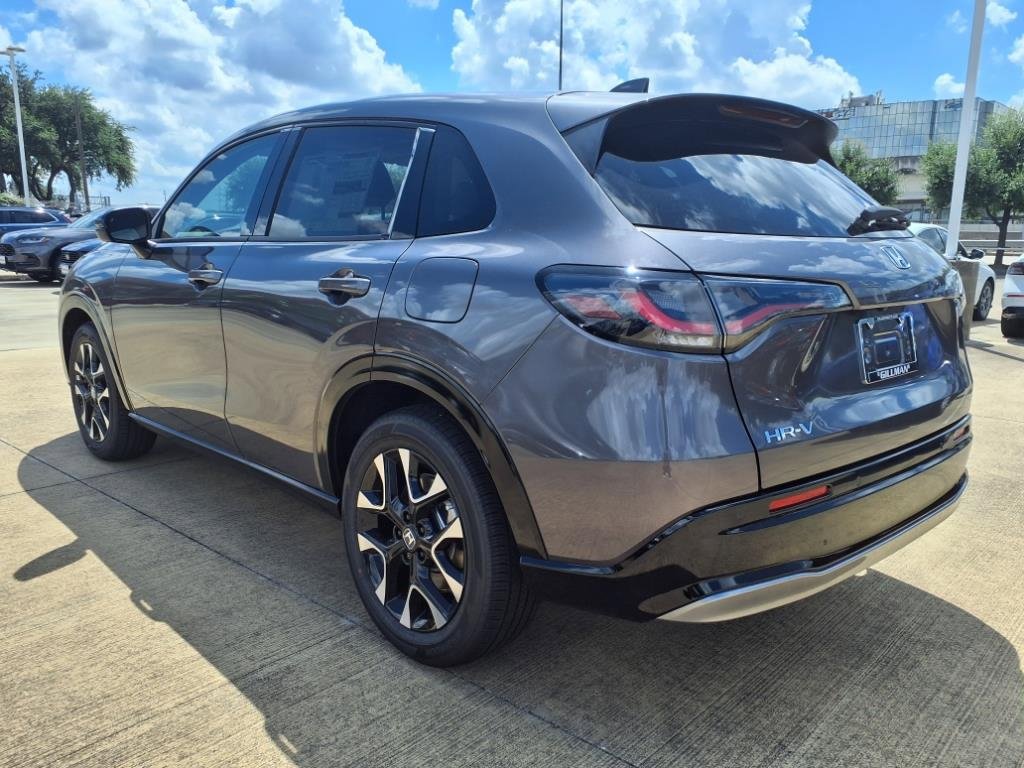 2026 Honda HR-V EX-L photo 2
