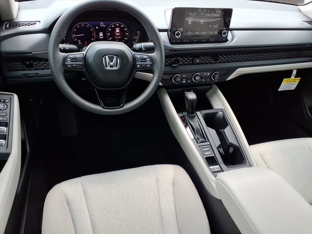 2025 Honda Accord LX - Photo 15