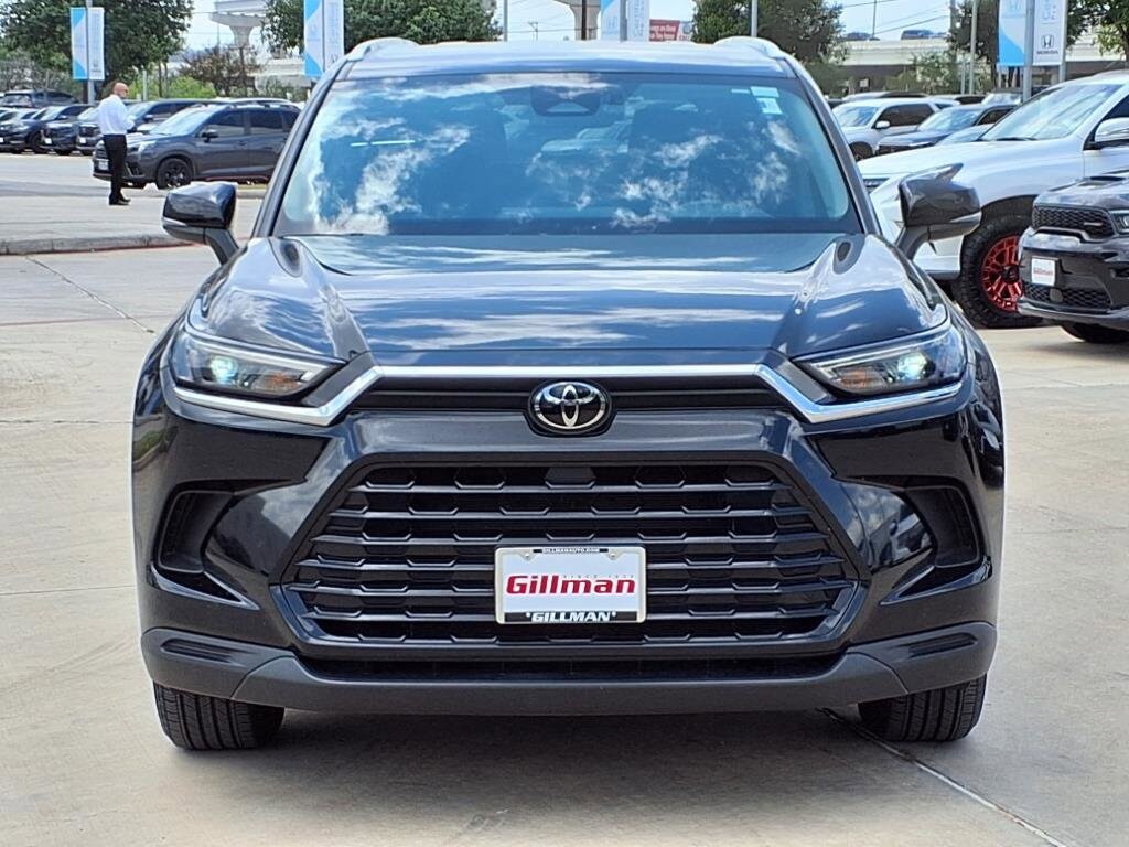2024 Toyota Grand Highlander XLE photo 2