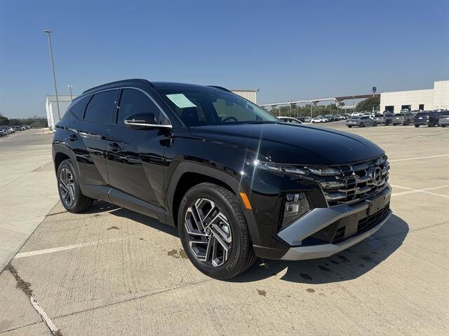2025 Hyundai Tucson Hybrid Limited photo 2