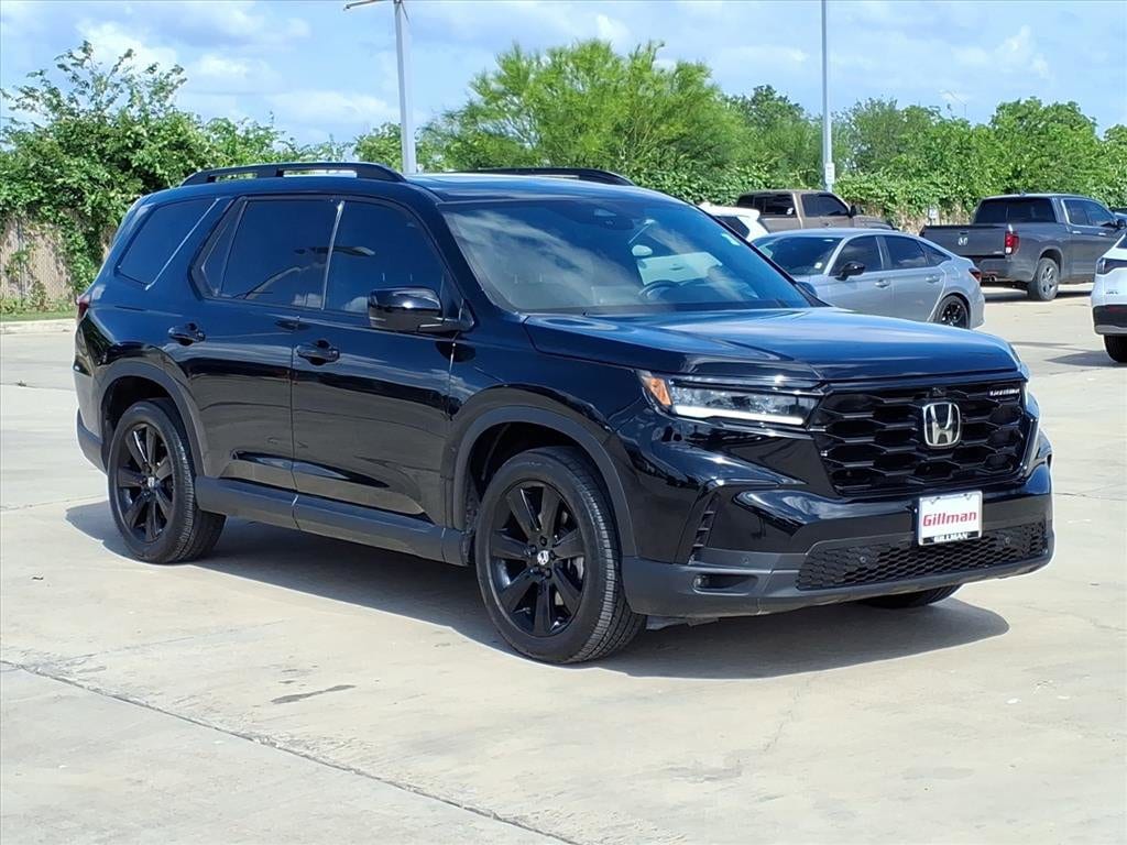 2025 Honda Pilot Black Edition AWD's photo