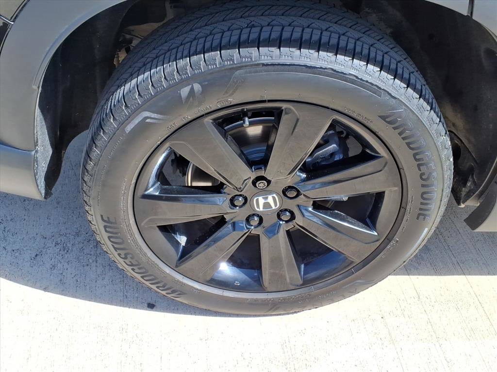 2025 Honda Pilot Black Edition - Photo 11