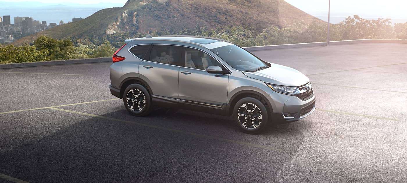 cr-v-touring-ext-34-front-passenger-rotation-animation-1400-1x.jpg