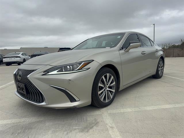 2021 Lexus ES