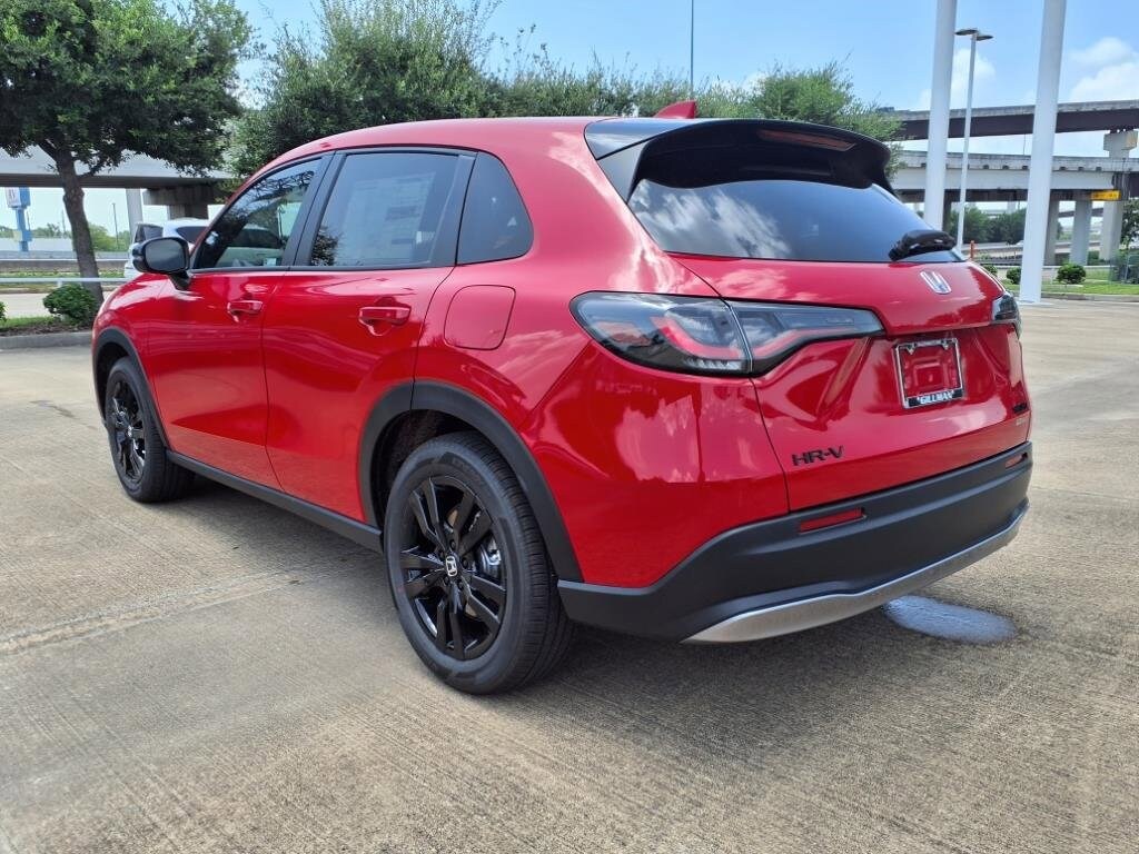 2026 Honda HR-V Sport photo 2