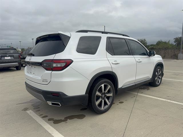 2023 Honda Pilot Elite - Photo 5