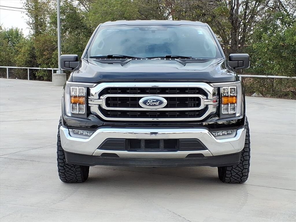 2022 Ford F-150 XL photo 2