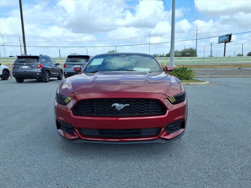 2017 Ford Mustang V6 photo 4