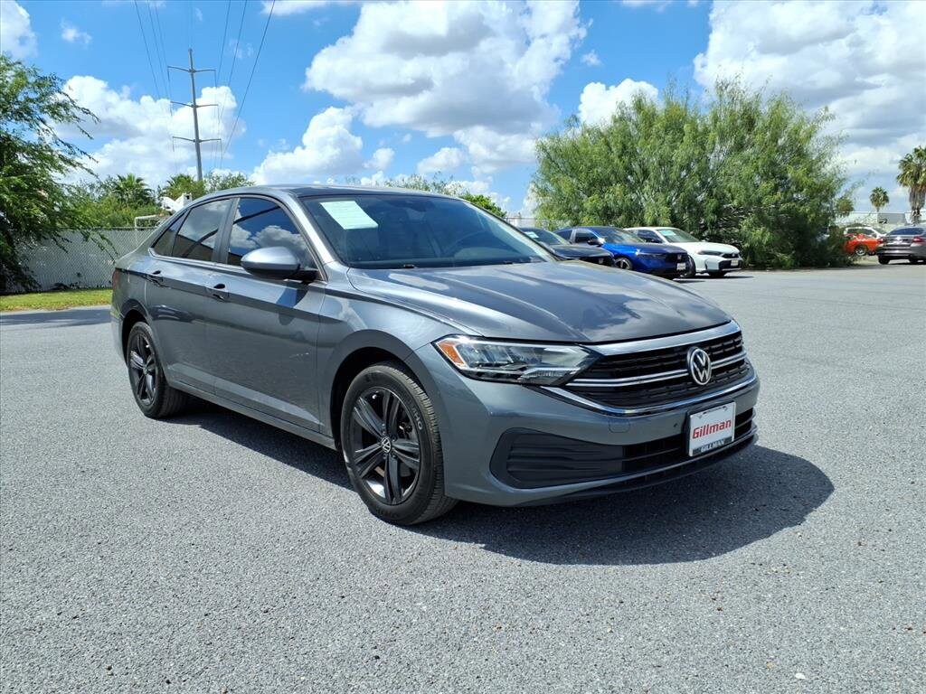 2022 Volkswagen Jetta SE photo 2