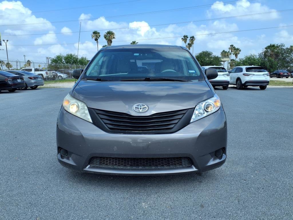 Used 2011 Toyota Sienna Base with VIN 5TDZK3DC1BS141411 for sale in San Benito, TX