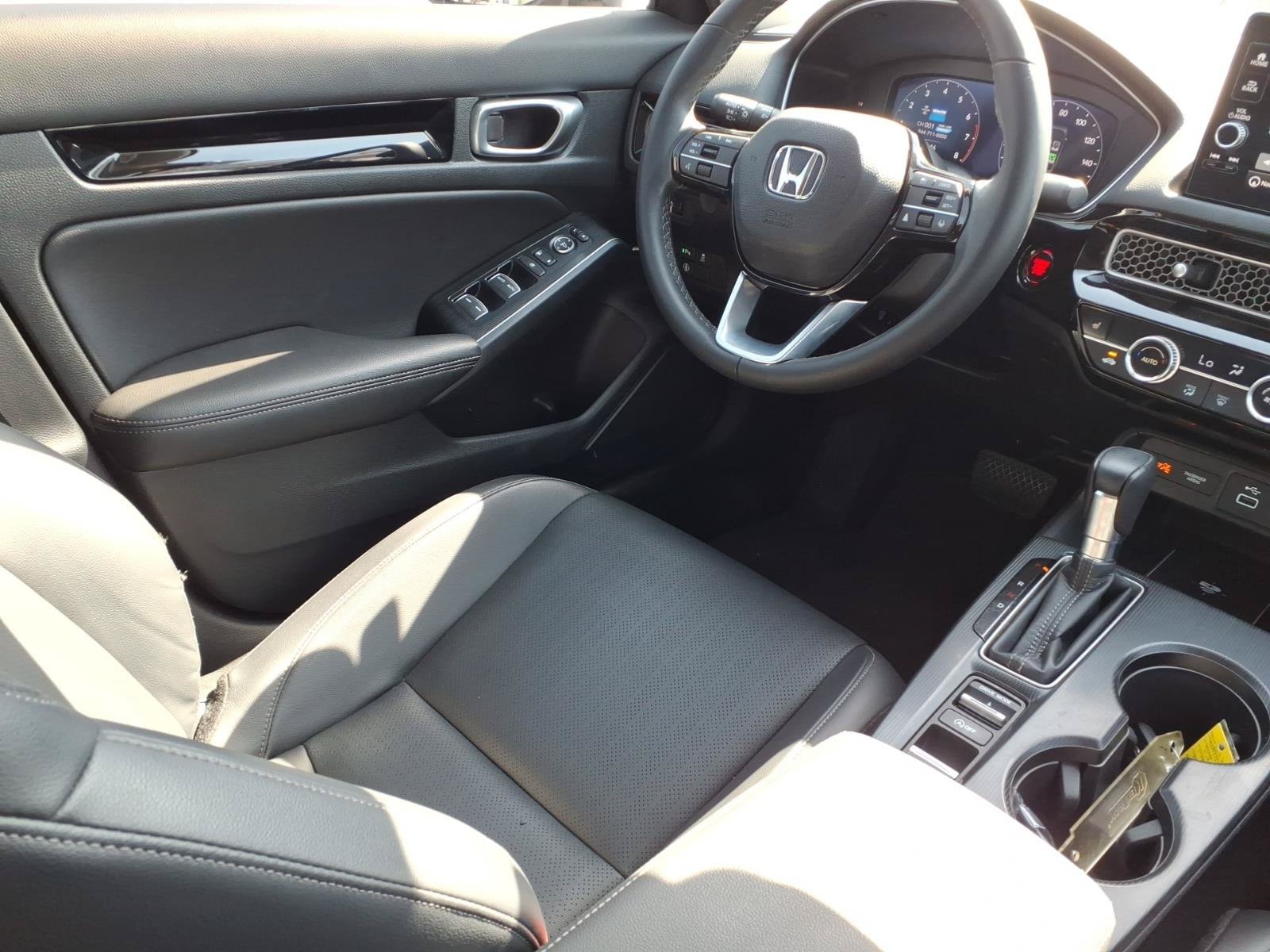 2024 Honda Civic Touring - Photo 17