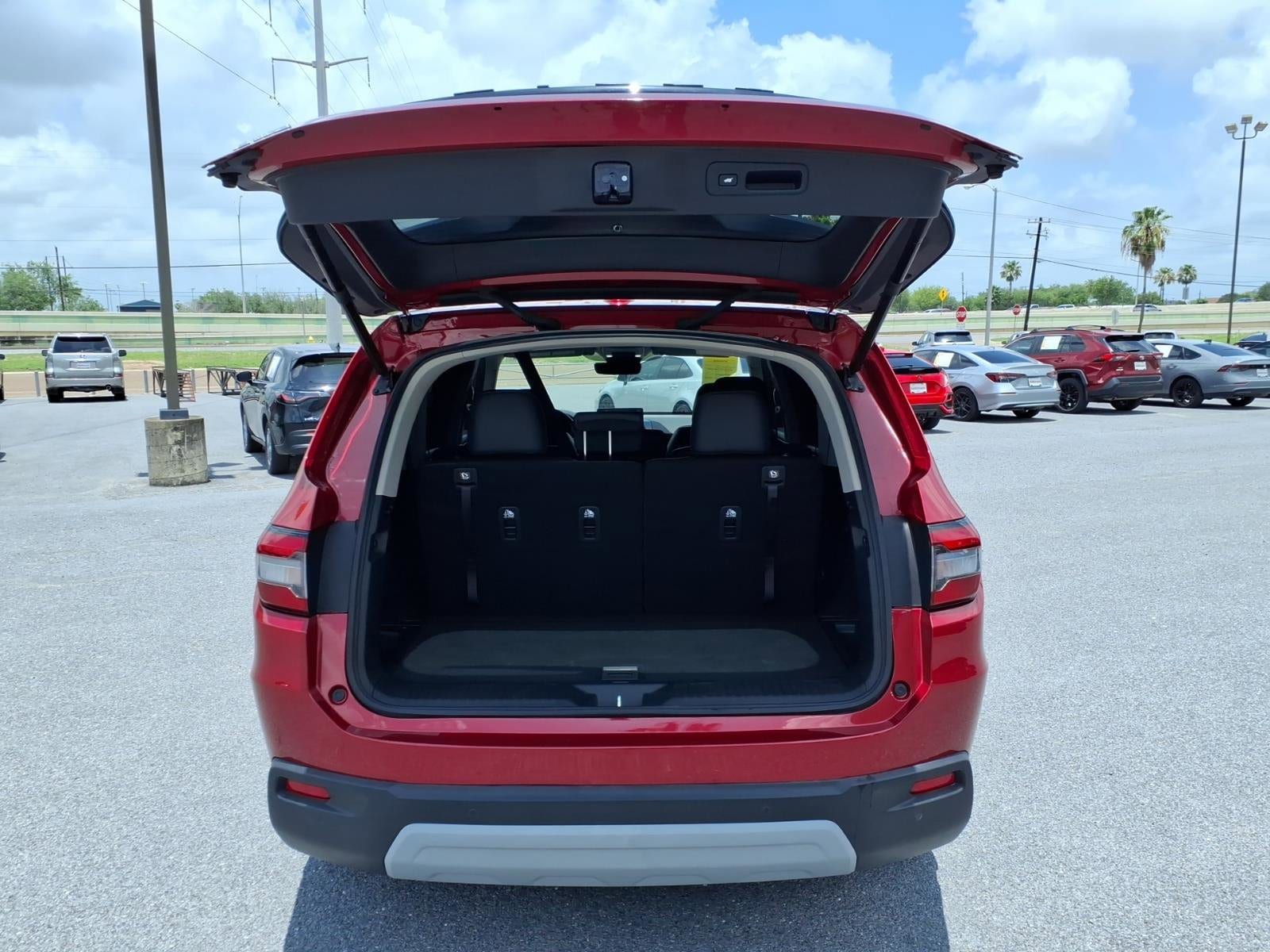 2025 Honda Pilot EX-L - Photo 11