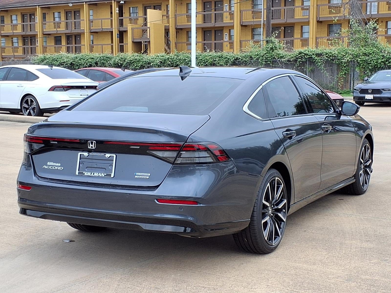 2026 Honda Accord Hybrid Touring - Photo 13