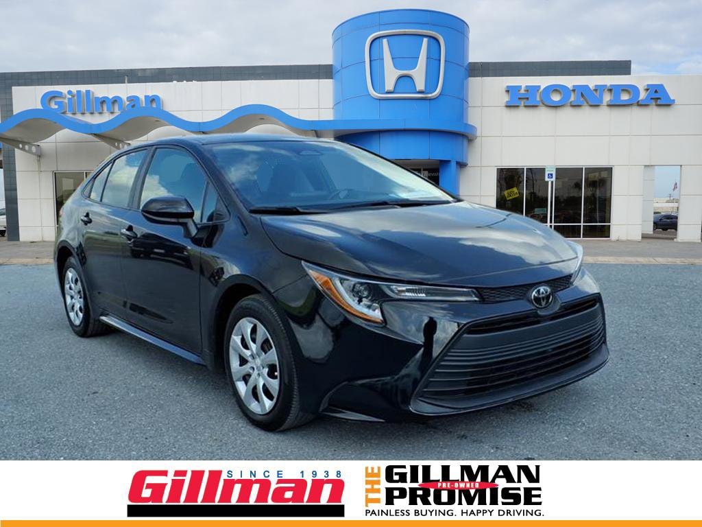 2024 Toyota Corolla LE photo 2