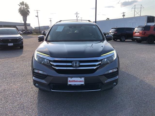 2017 Honda Pilot Touring photo 3