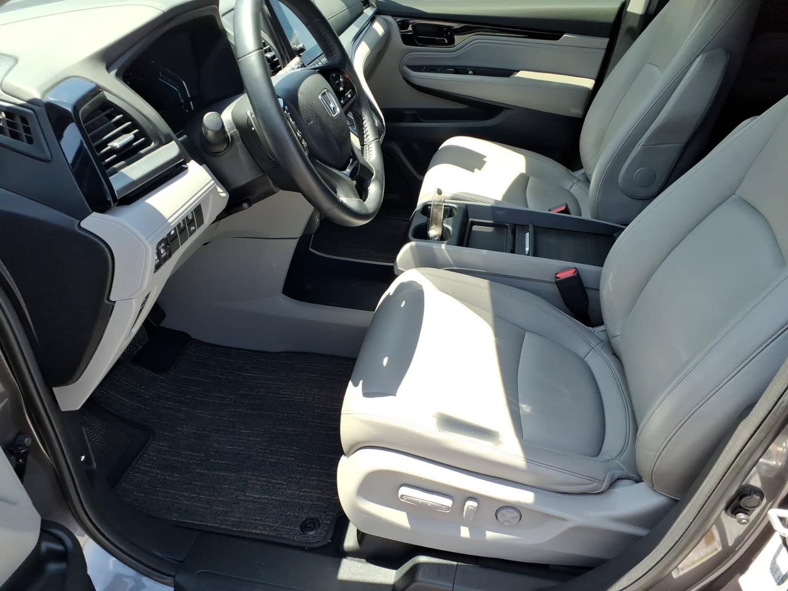 2024 Honda Odyssey Touring - Photo 11