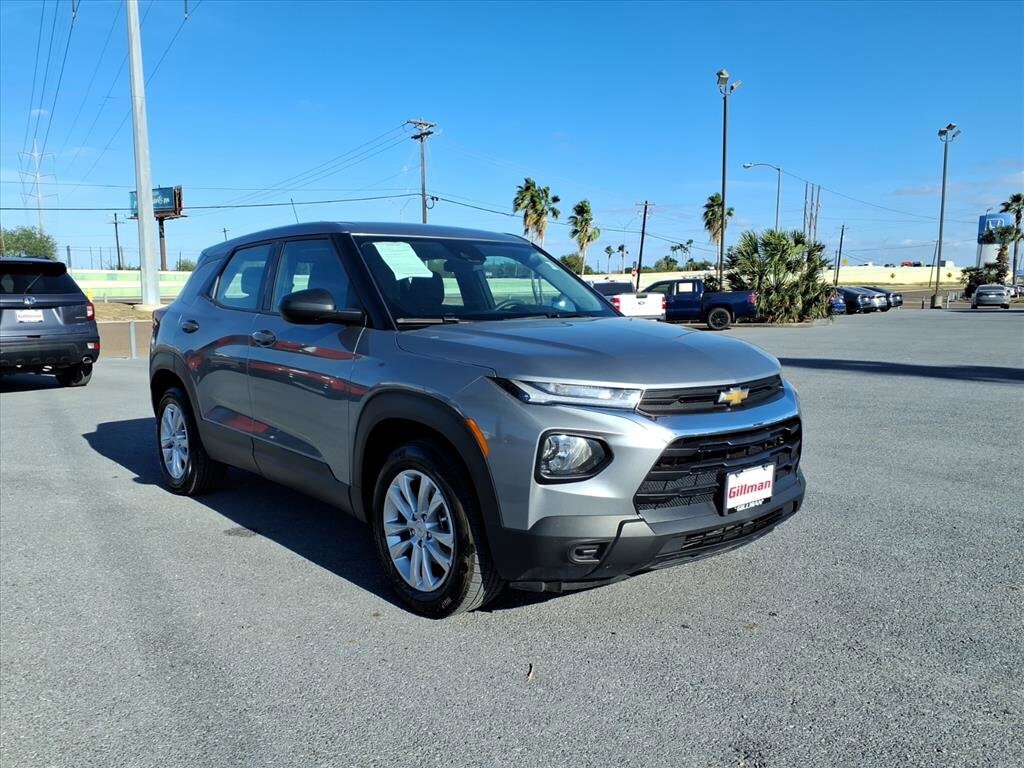 2023 Chevrolet Trailblazer LS photo 2