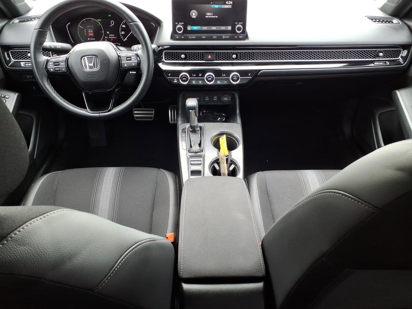 2025 Honda Civic Sport - Photo 18