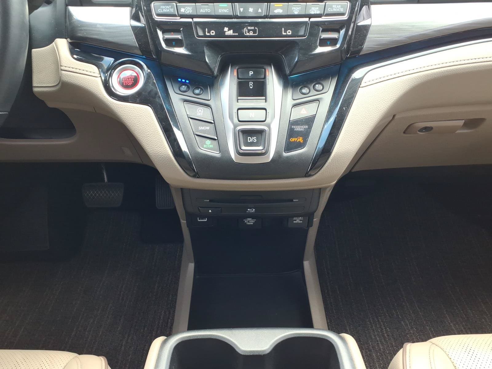 2024 Honda Odyssey Elite - Photo 19