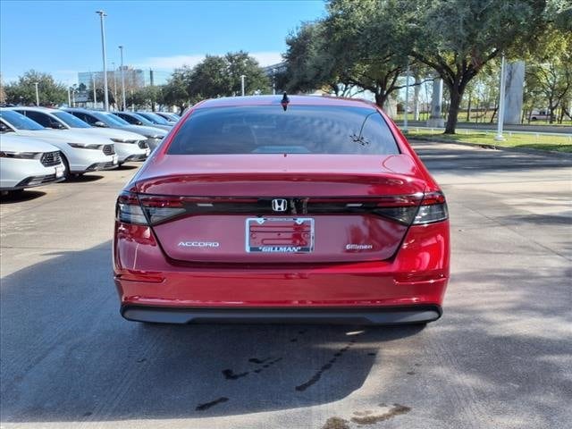 2025 Honda Accord SE - Photo 12
