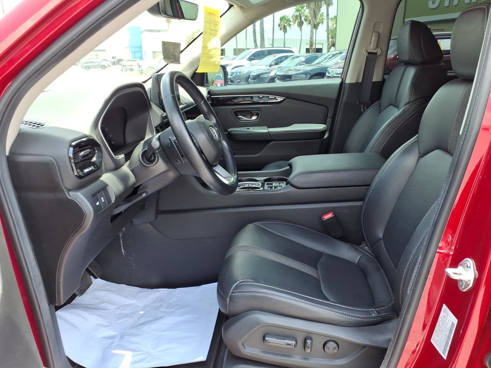 2025 Honda Pilot EX-L - Photo 12