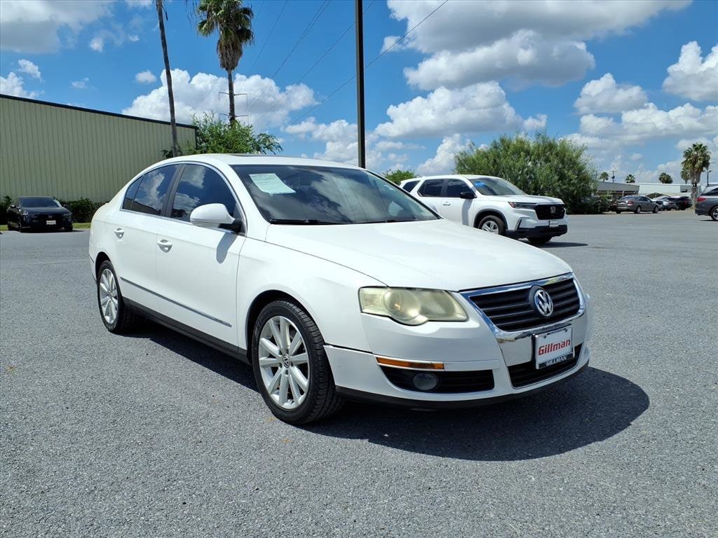 Used 2010 Volkswagen Passat Komfort with VIN WVWJK7AN0AE141642 for sale in San Benito, TX