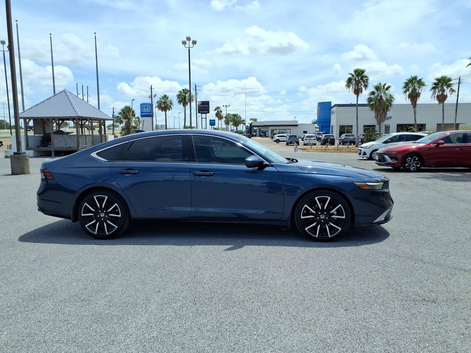 2023 Honda Accord Hybrid Touring - Photo 9