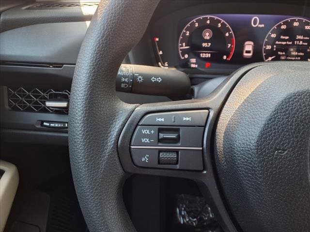 2025 Honda Accord SE - Photo 8