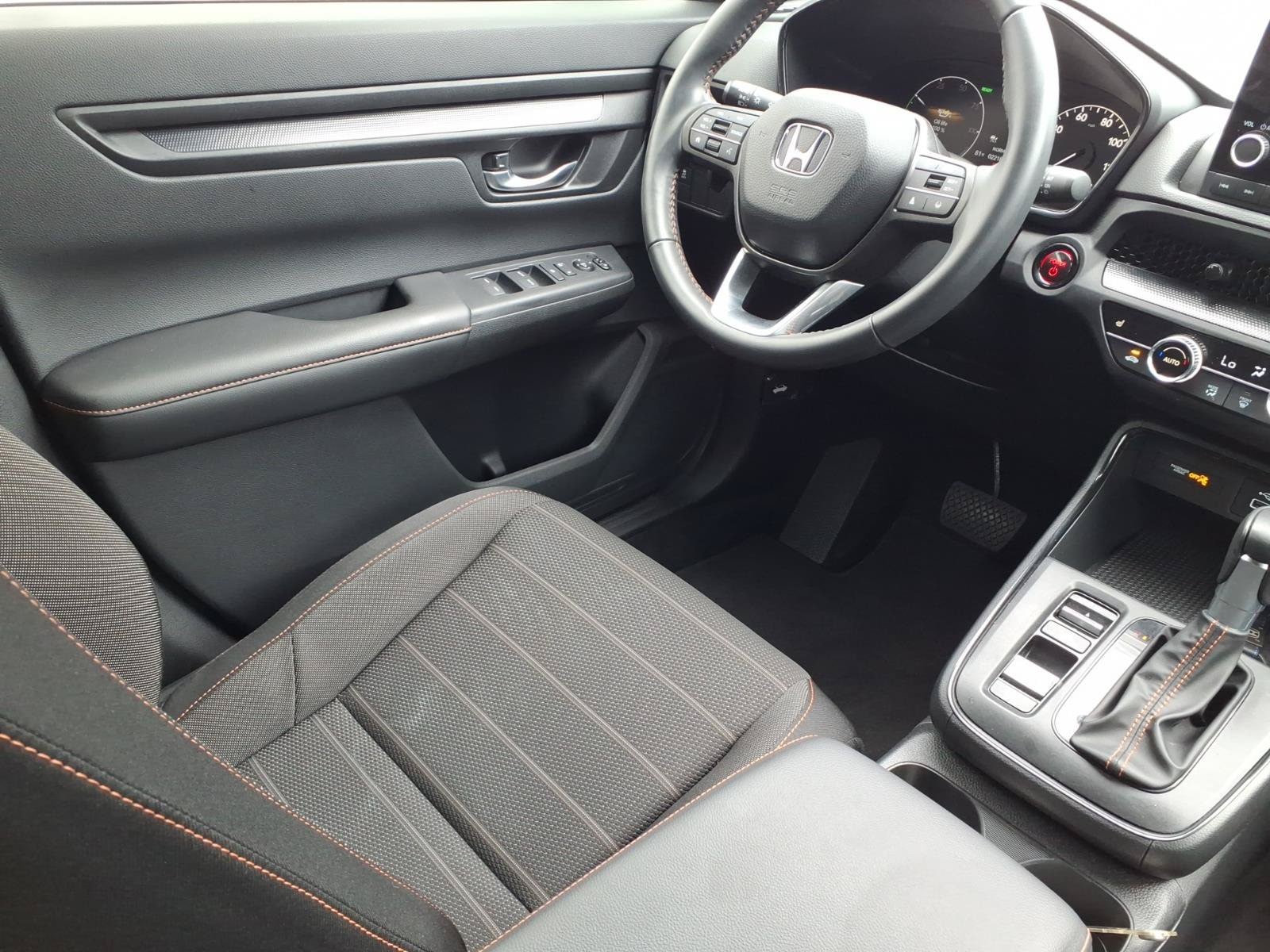 2025 Honda CR-V Sport - Photo 17