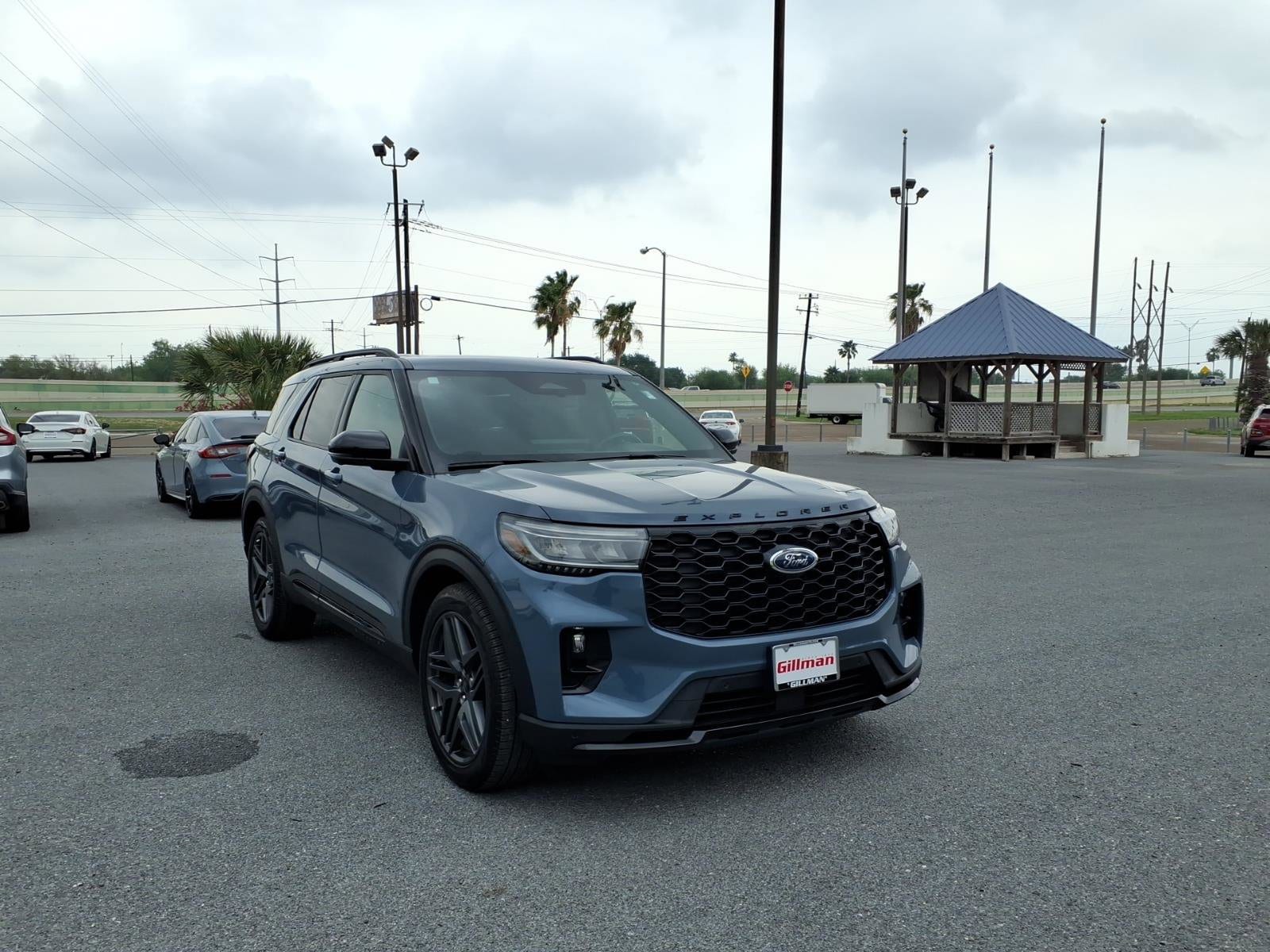 2025 Ford Explorer ST 4WD (PL535)'s photo