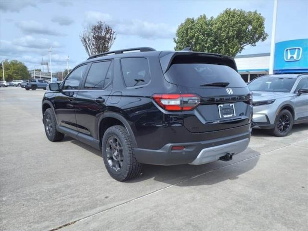 New 2025 Honda Pilot TrailSport SUV