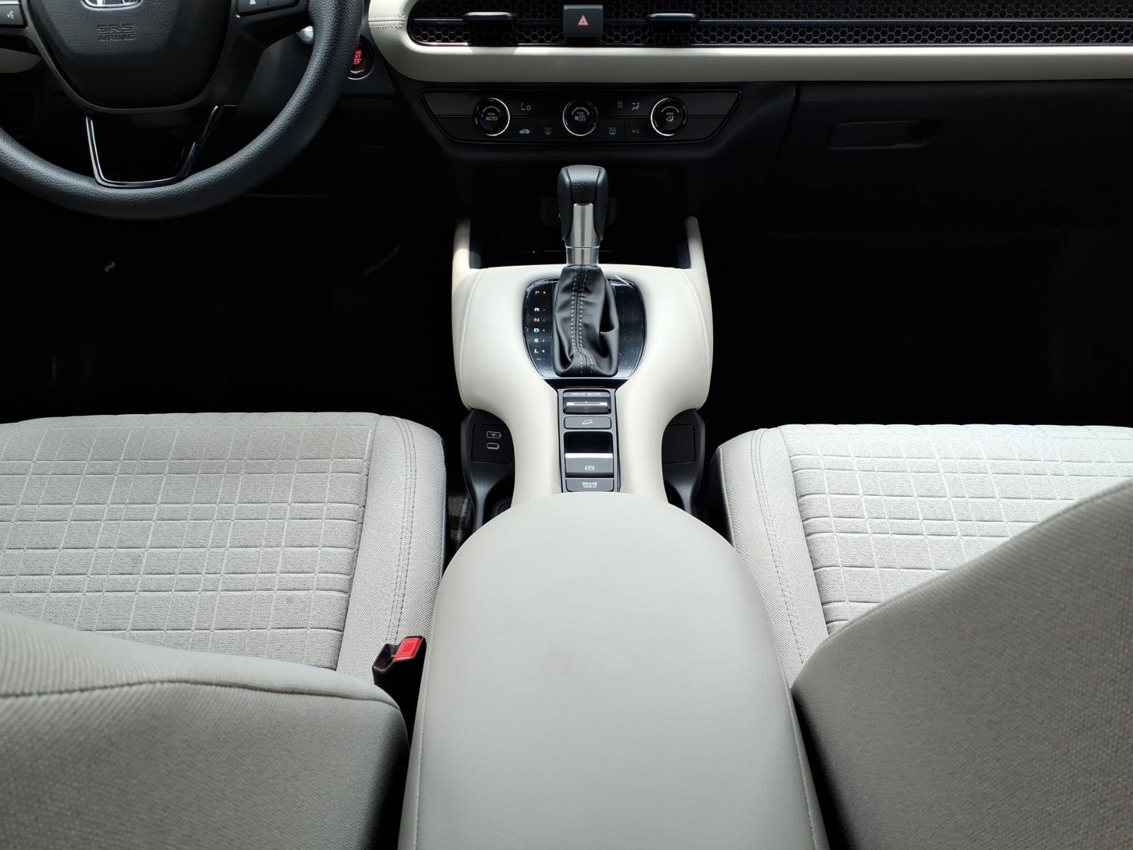 2026 Honda HR-V LX - Photo 18