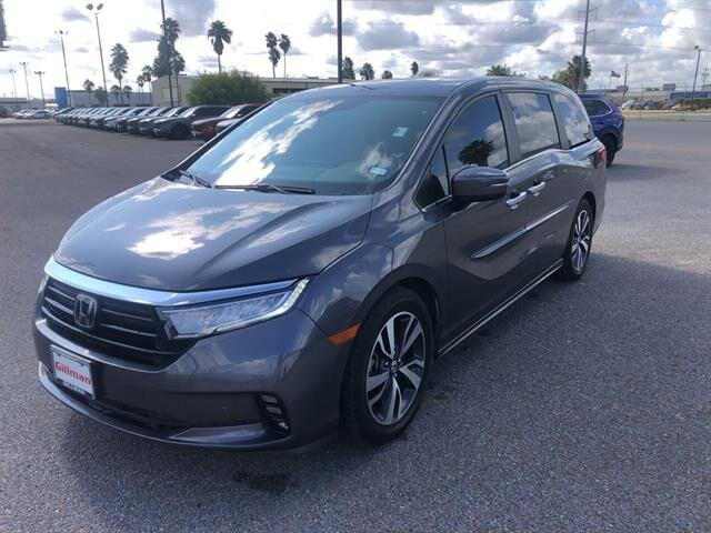 2024 Honda Odyssey Touring photo 3