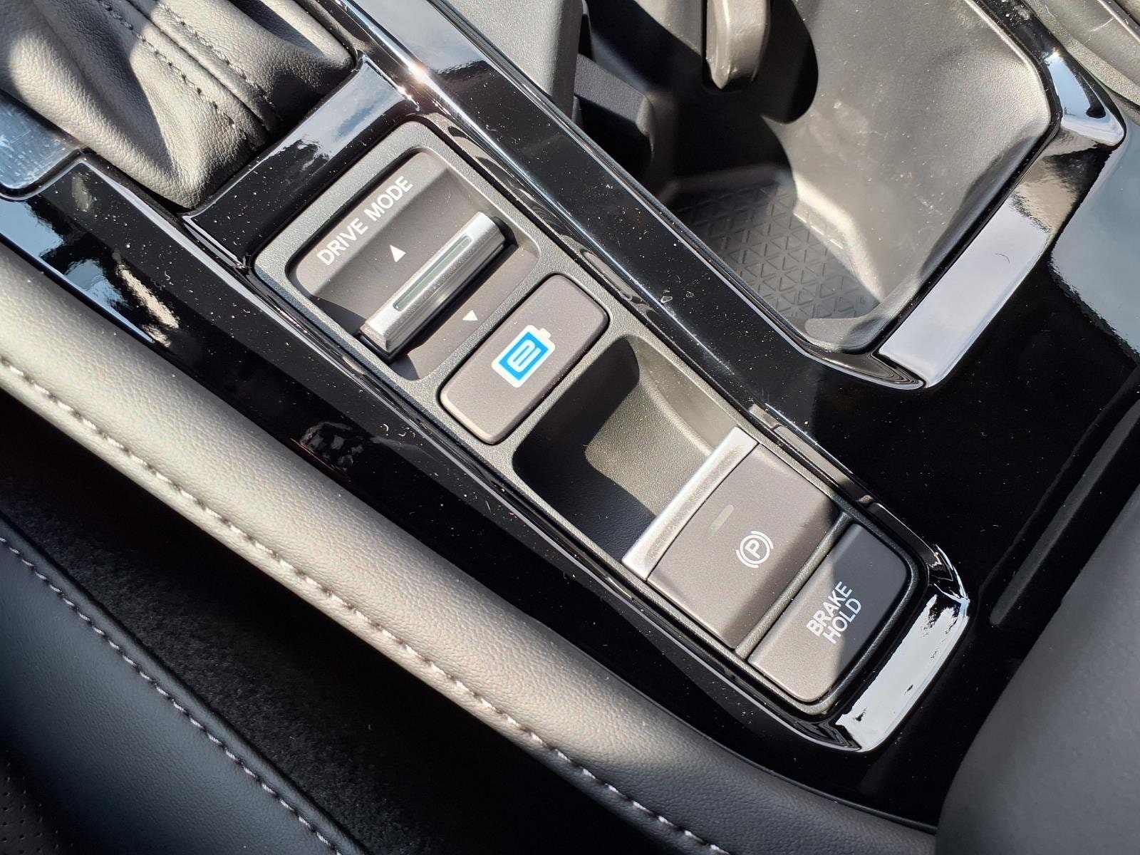 2026 Honda Accord Hybrid Touring - Photo 18