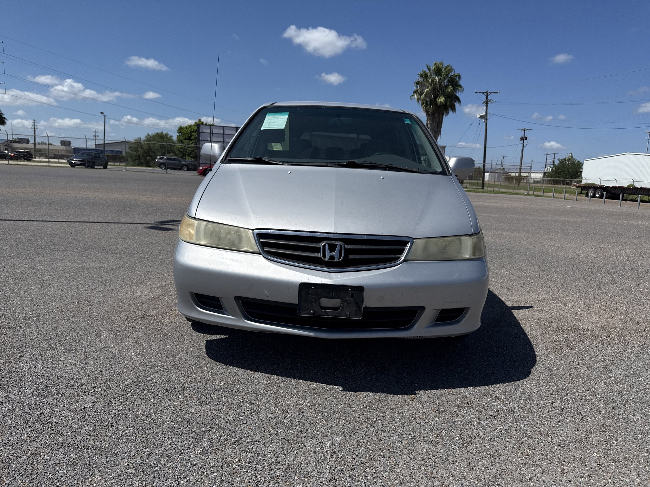 2004 Honda Odyssey EX photo 2