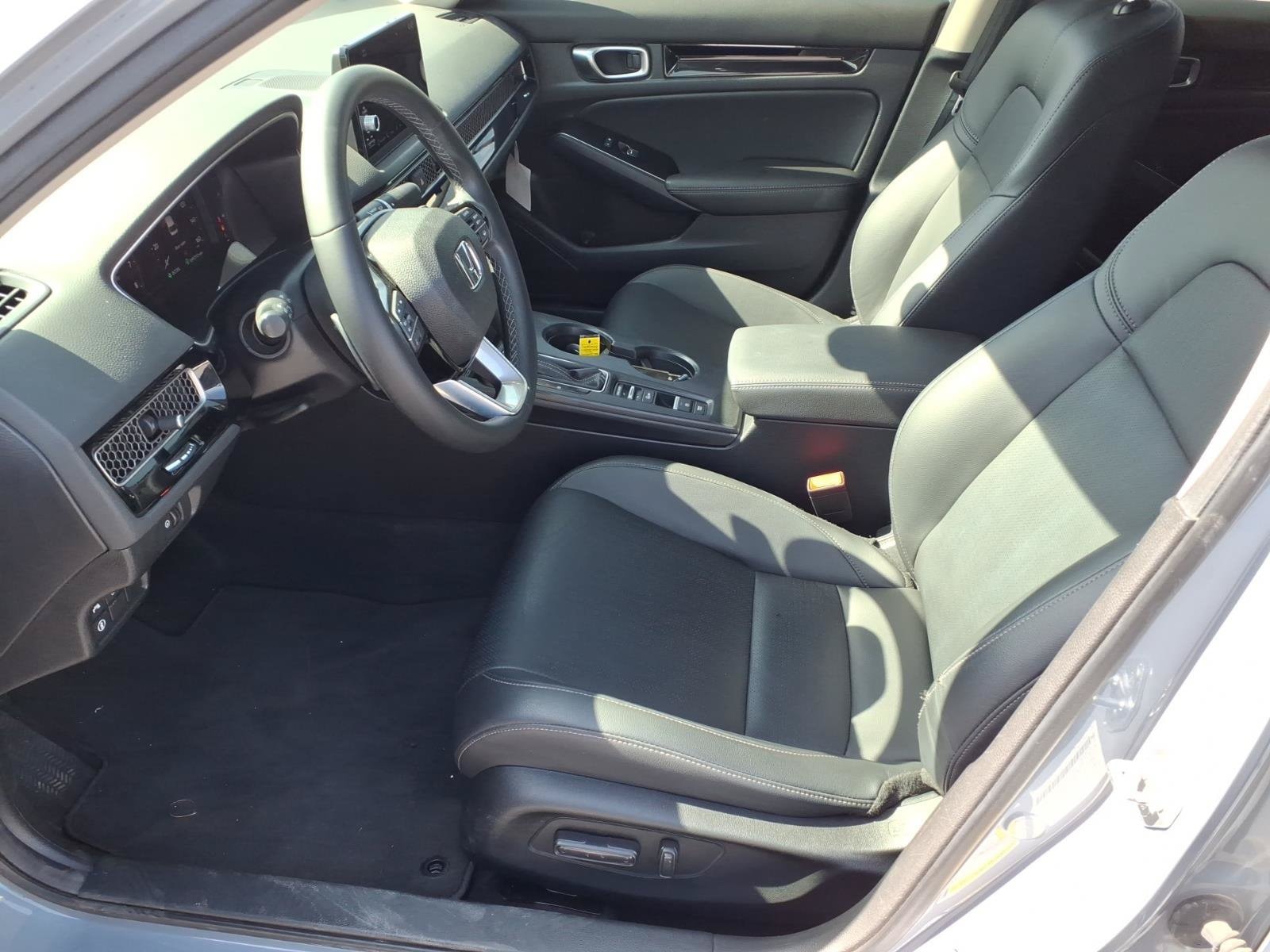 2024 Honda Civic Touring - Photo 11