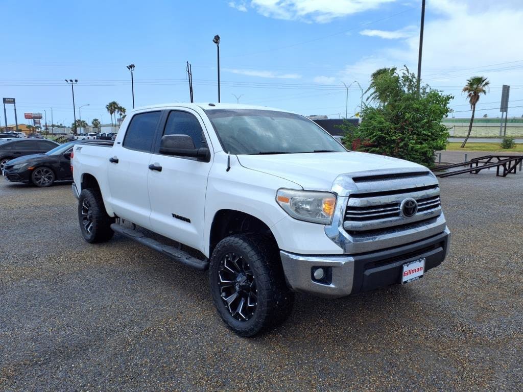 Used 2017 Toyota Tundra SR5 with VIN 5TFEM5F12HX111319 for sale in San Benito, TX