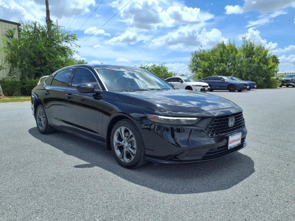2023 Honda Accord Hybrid EX-L photo 2