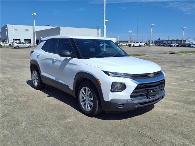 Used 2021 Chevrolet Trailblazer LS with VIN KL79MMS20MB004834 for sale in Selma, TX