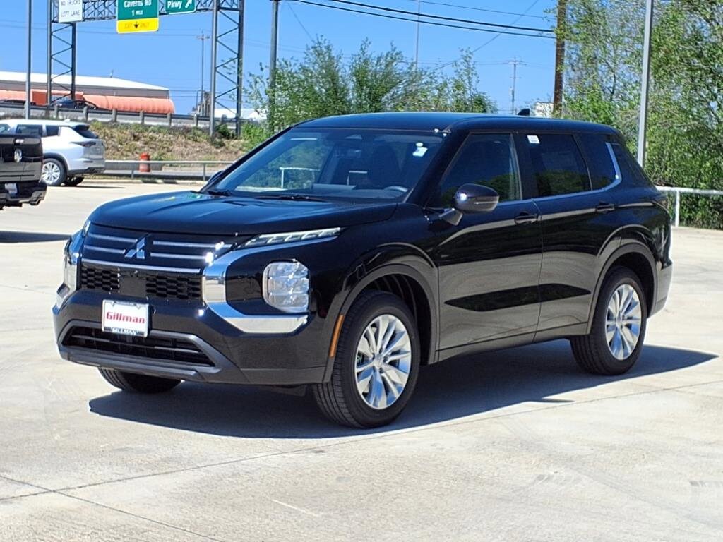 2025 Mitsubishi Outlander ES photo 2