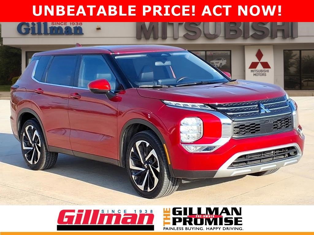 2024 Mitsubishi Outlander SE's photo