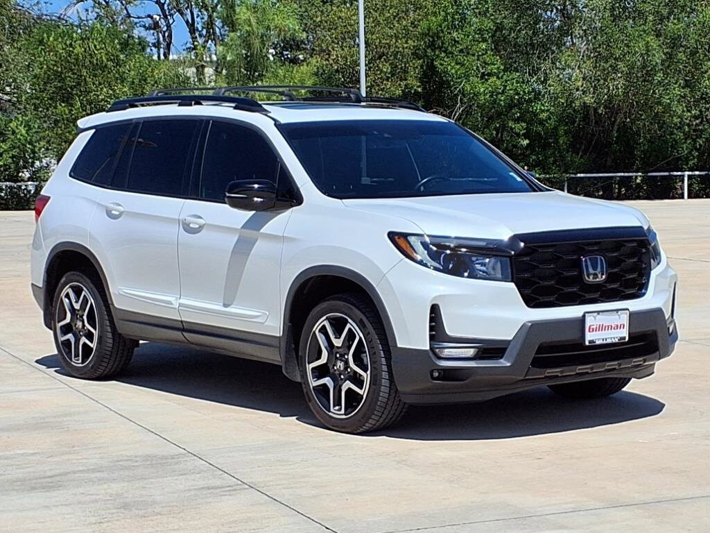 2022 Honda Passport Elite photo 2