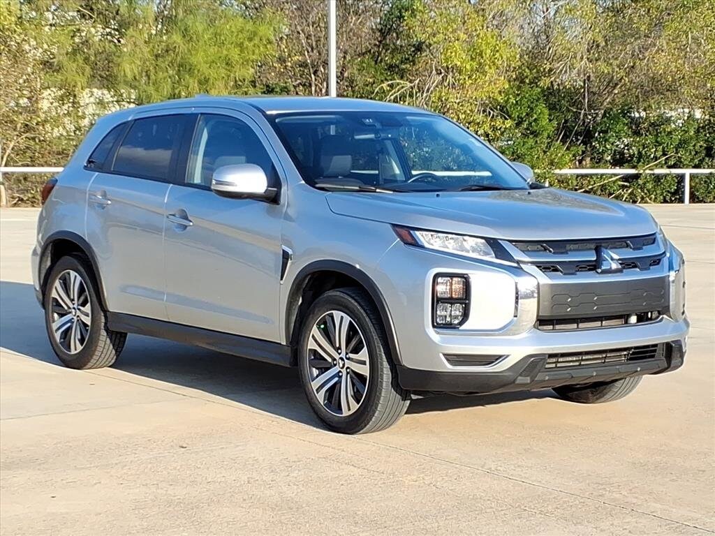 2024 Mitsubishi Outlander Sport ES LE SE photo 2