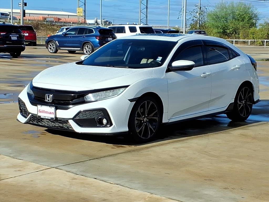 2018 Honda Civic Sport Touring photo 2