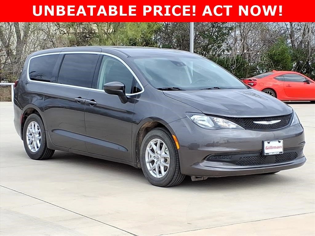 2023 Chrysler Voyager Voyager LX Van Passenger's photo