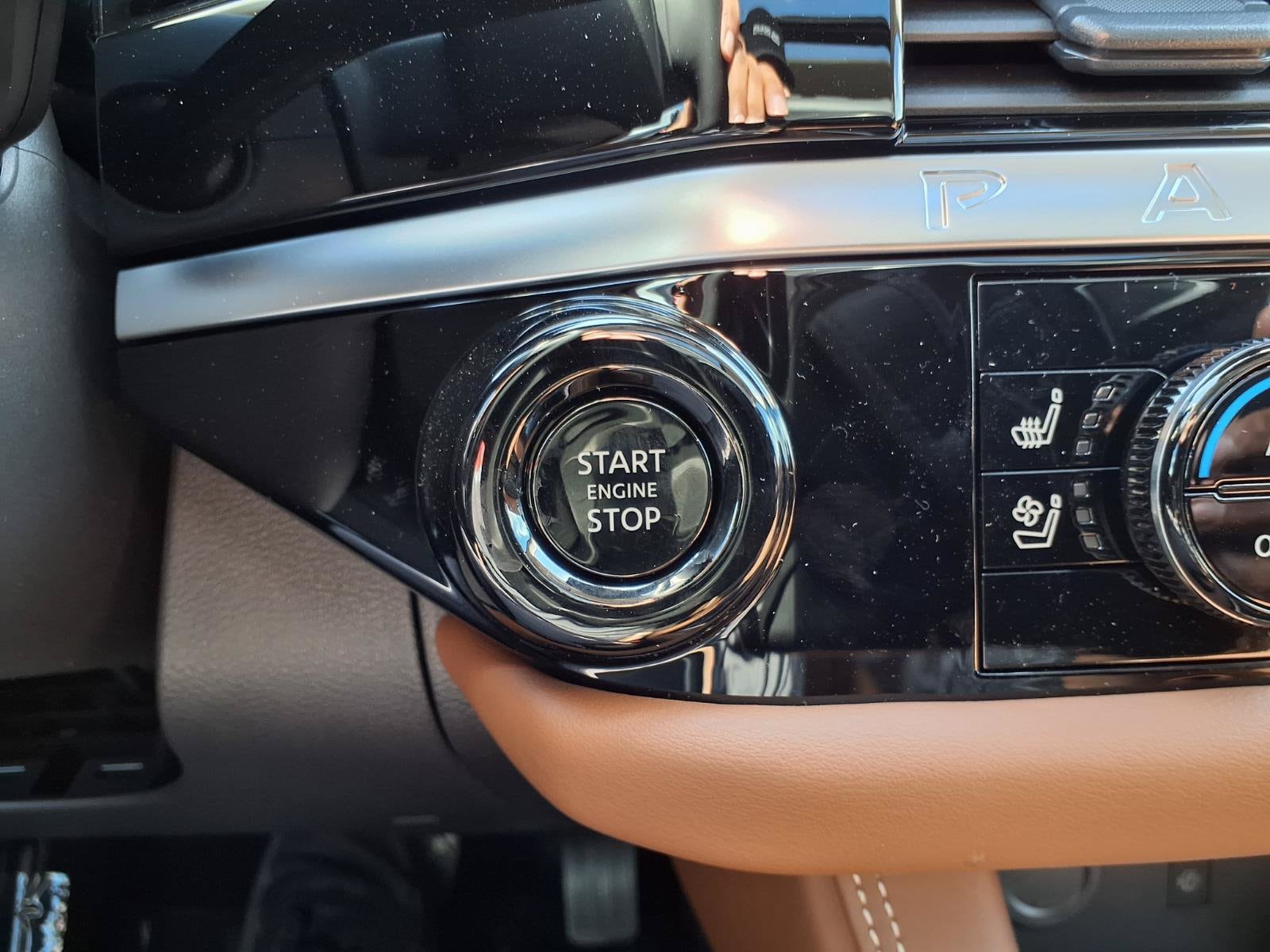 2026 Nissan Pathfinder Platinum - Photo 11