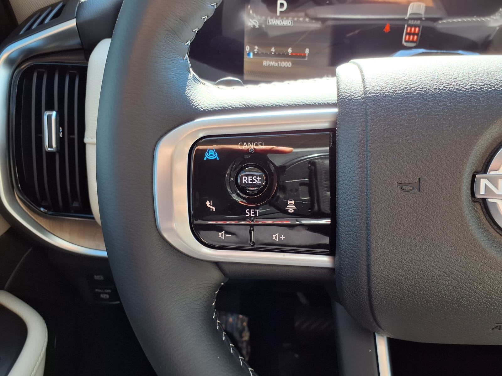 2026 Nissan Armada Platinum - Photo 10