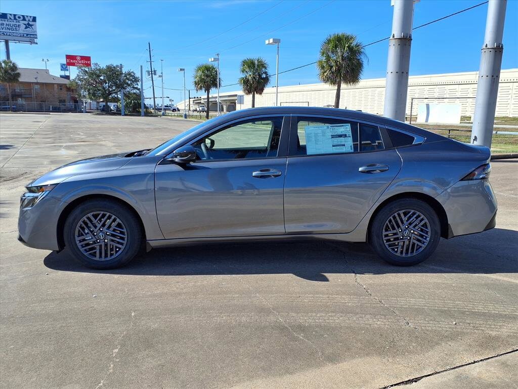 2026 Nissan Sentra SV - Photo 3