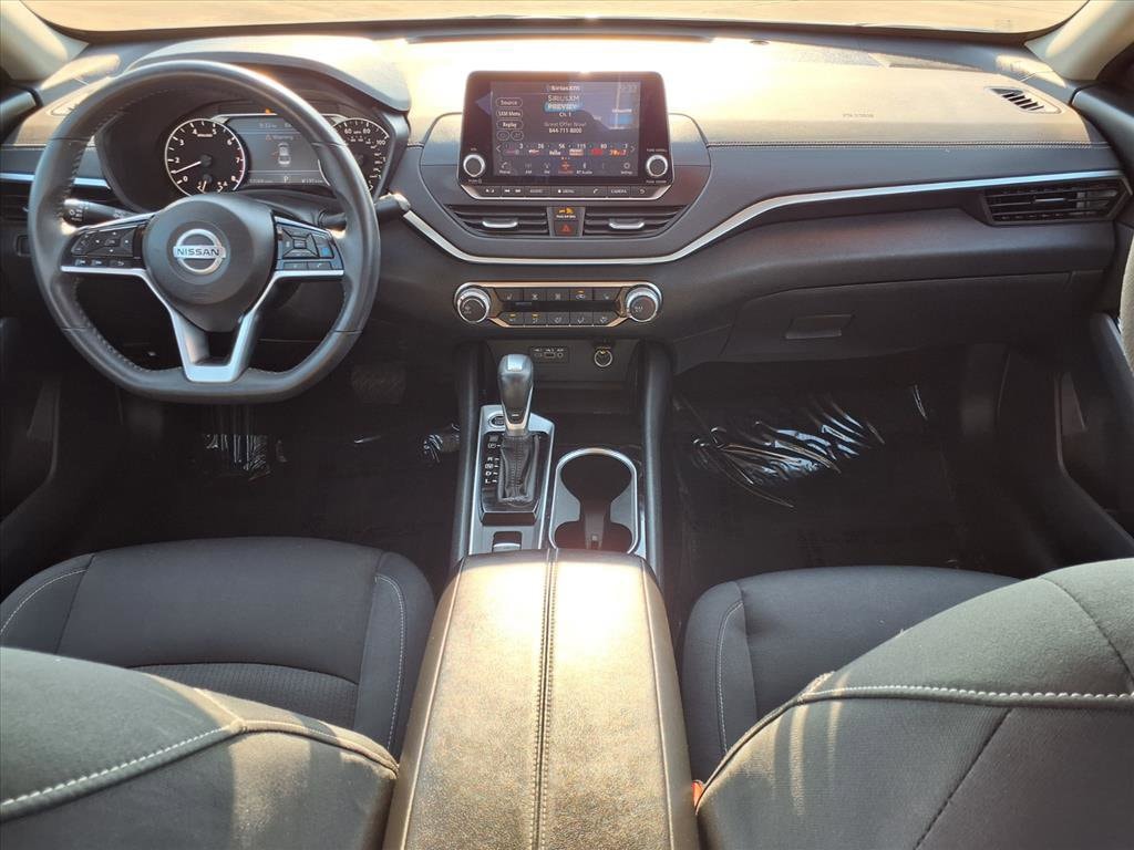 Used 2022 Nissan Altima 2.5SV 4dr Car