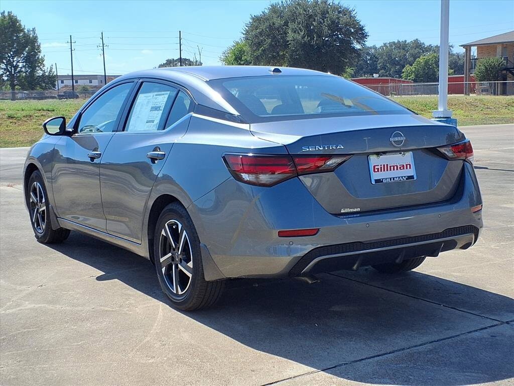 2025 Nissan Sentra SV photo 2